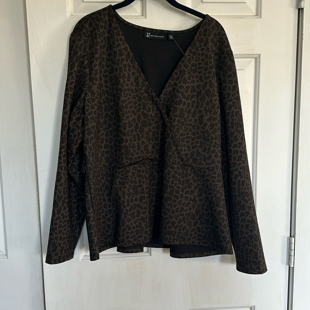 NWT New York & Company Dark Brown Patterned Blouse